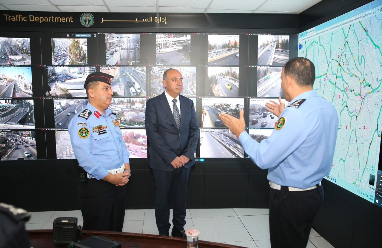 2edd7866-f23f-46b1-b1b5-905e7eb09b0e